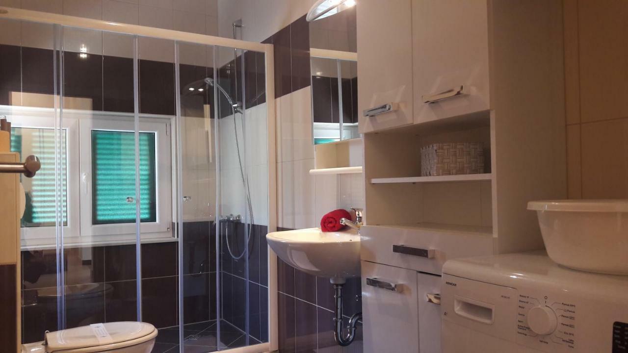 Apartment Anakatarina Трогир Екстериор снимка