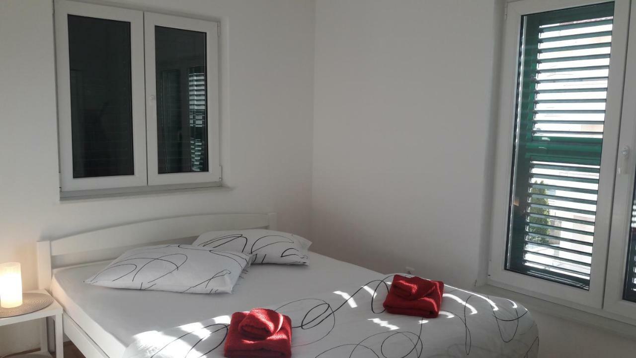 Apartment Anakatarina Трогир Екстериор снимка